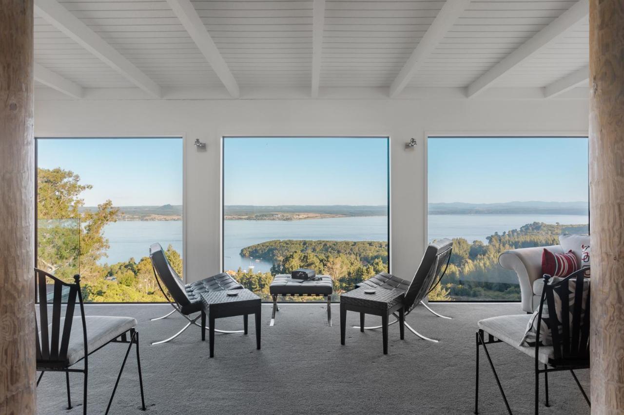 Acacia Cliffs Lodge Таупо Экстерьер фото