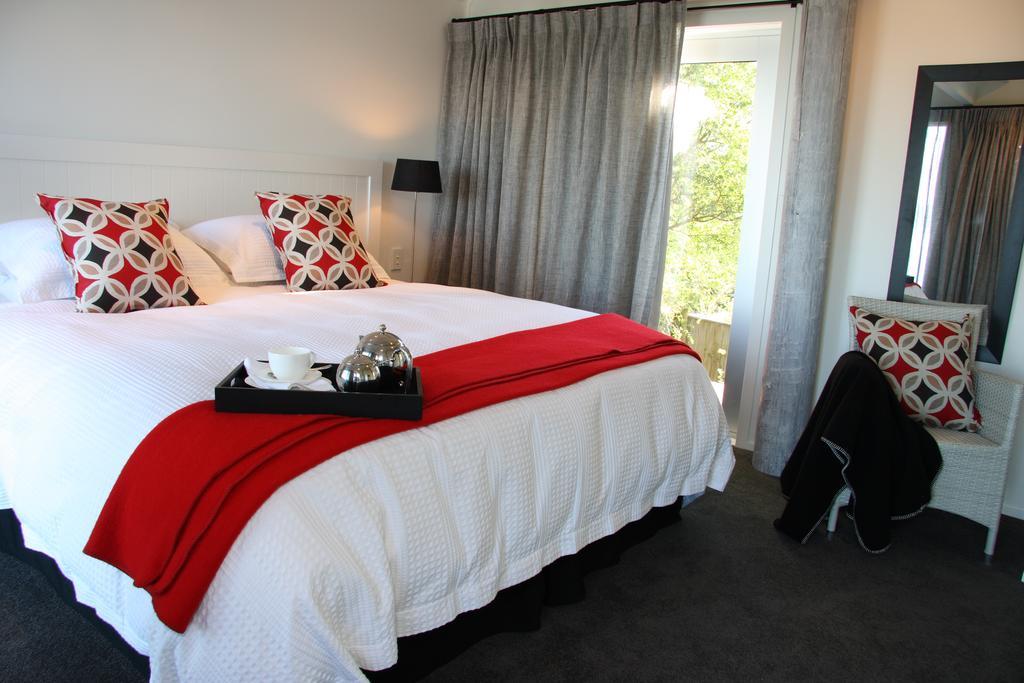 Acacia Cliffs Lodge Таупо Экстерьер фото
